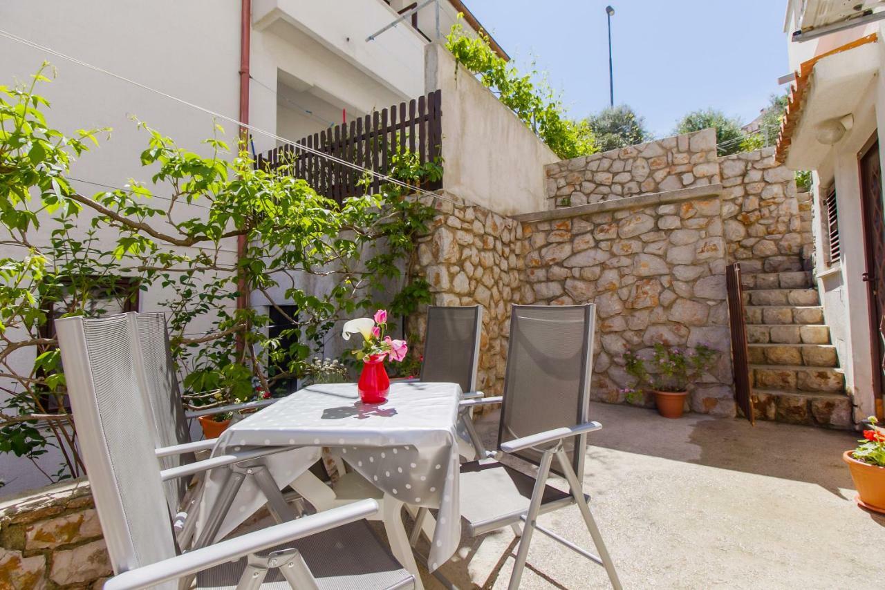 Apartment Budinic Mali Losinj Exterior photo