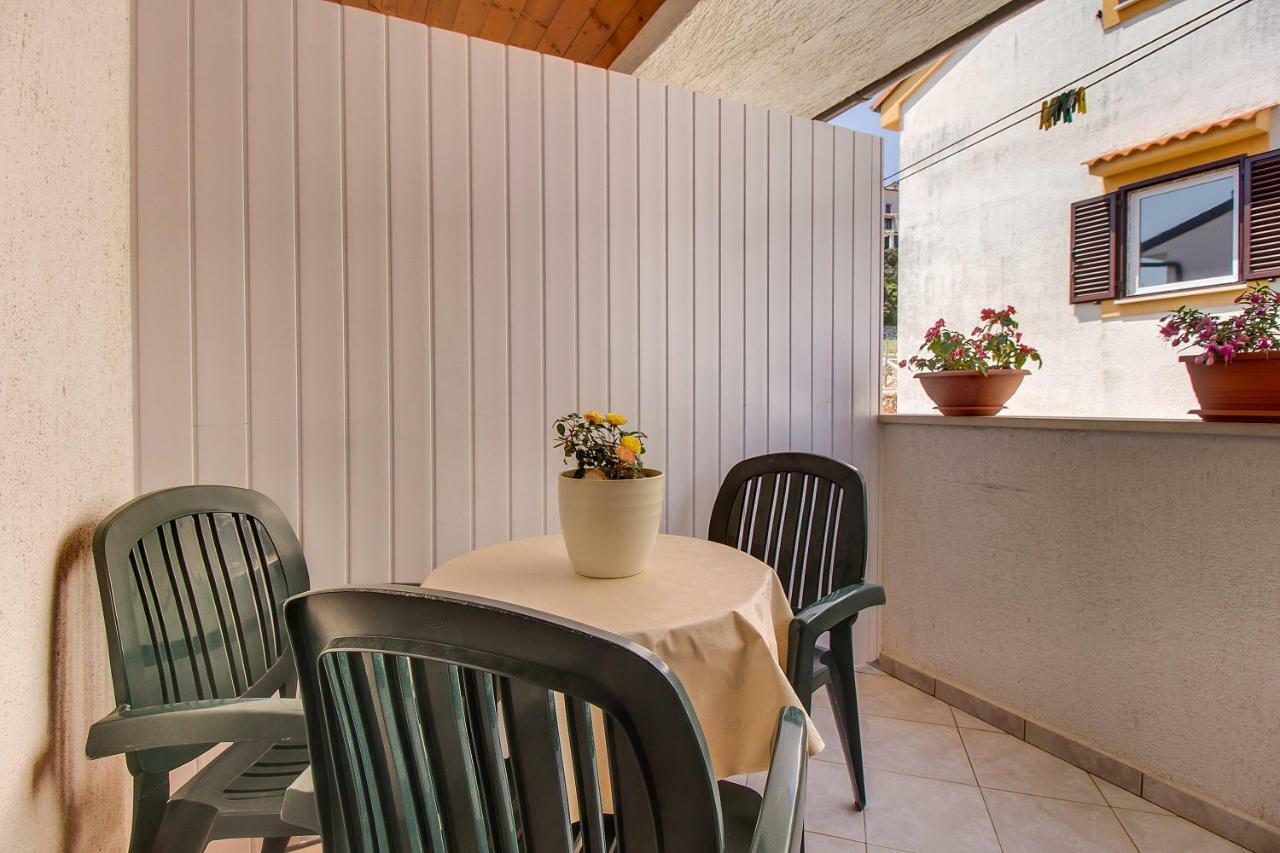 Apartment Budinic Mali Losinj Exterior photo